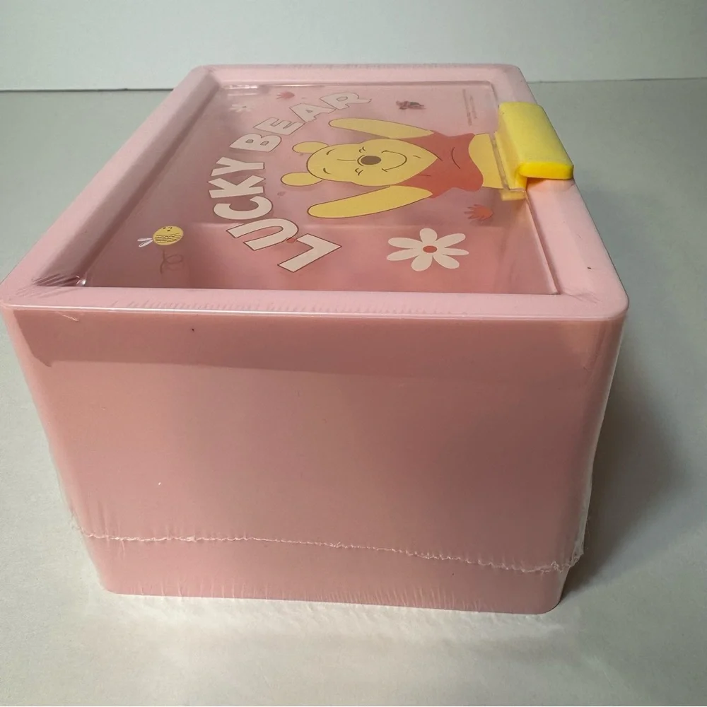 NWT. Disney Winnie the Pooh Collection Dustproof Makeup plastic box